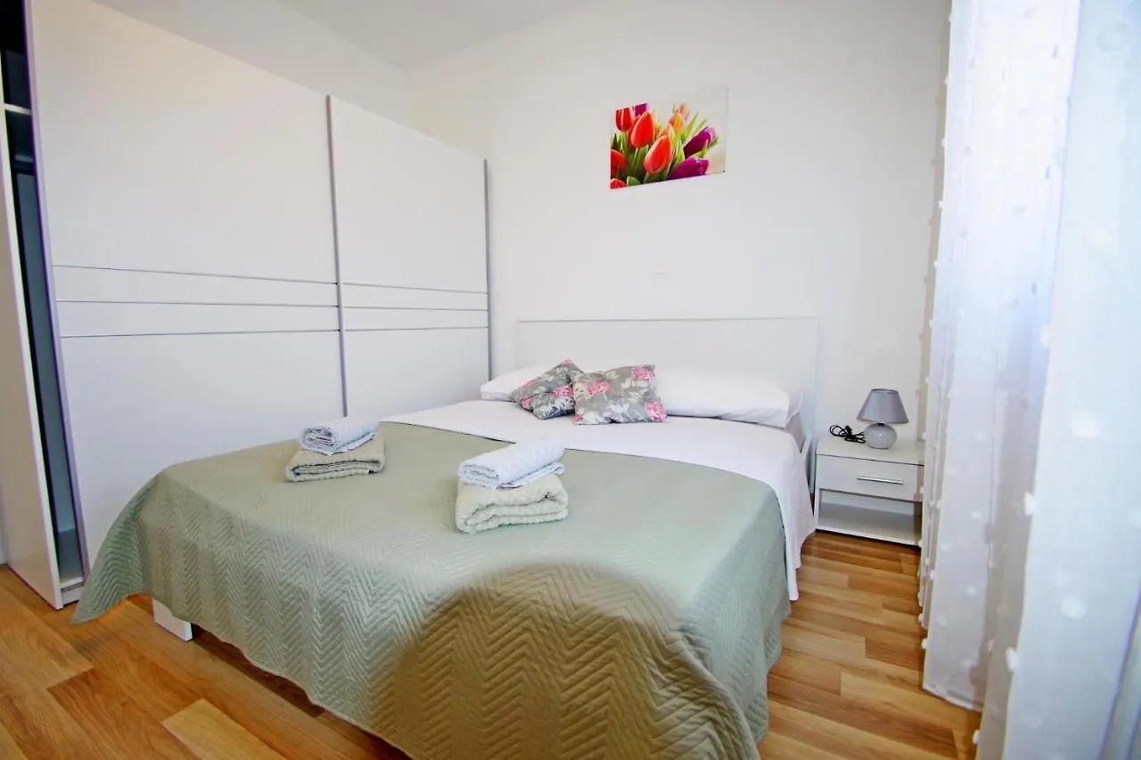 Holiday Apartments Ivan & Niko Pomer Croatia