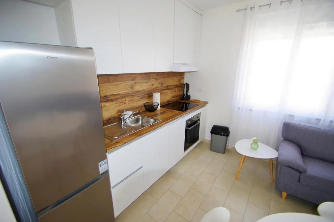 Holiday Apartments Ivan & Niko Pomer